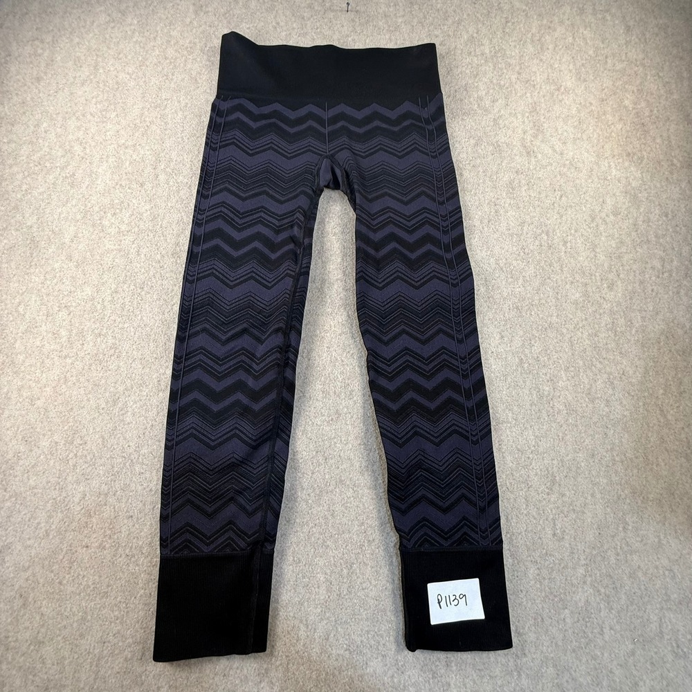 Lululemon Ebb to Street Tight Chevron Jacquard Black Purple Leggings 22 Inseam